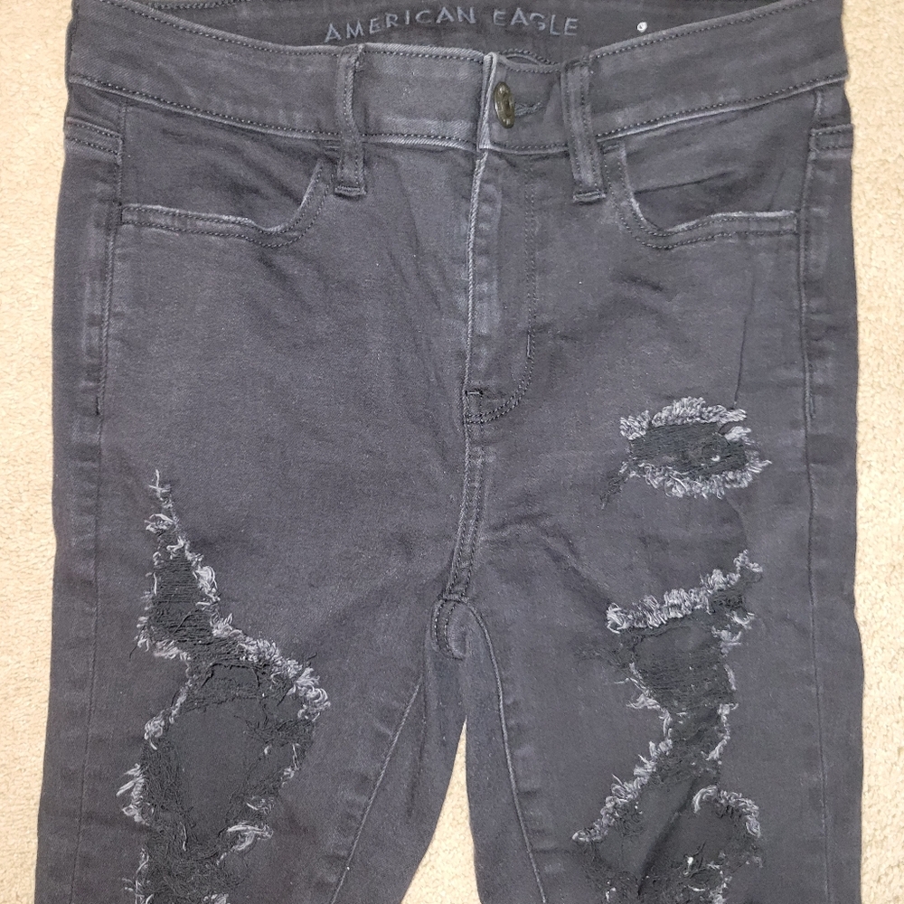 American Eagle Outfitters Women's Black Distressed Jeans